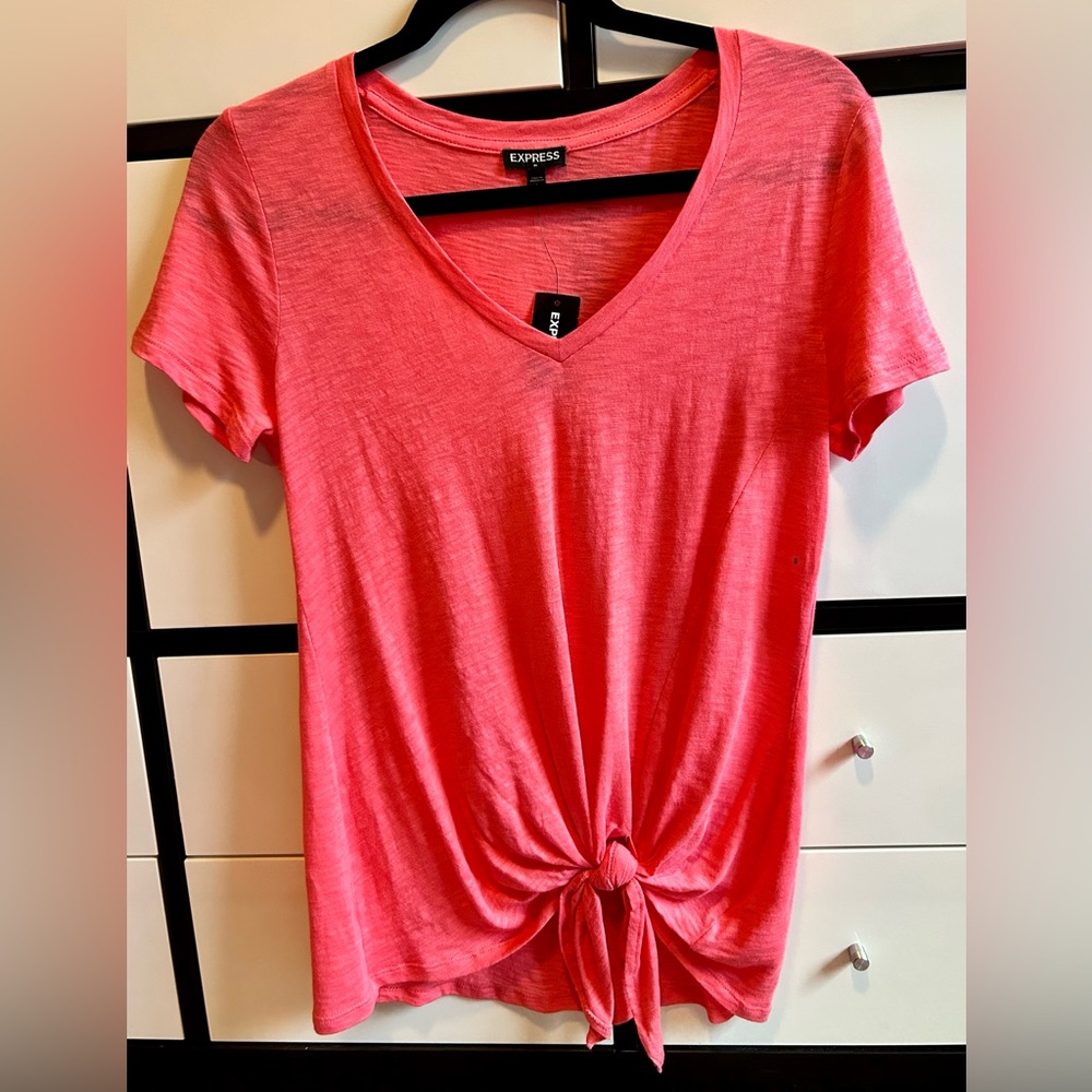 NWT Ladies Express Top Size Small
